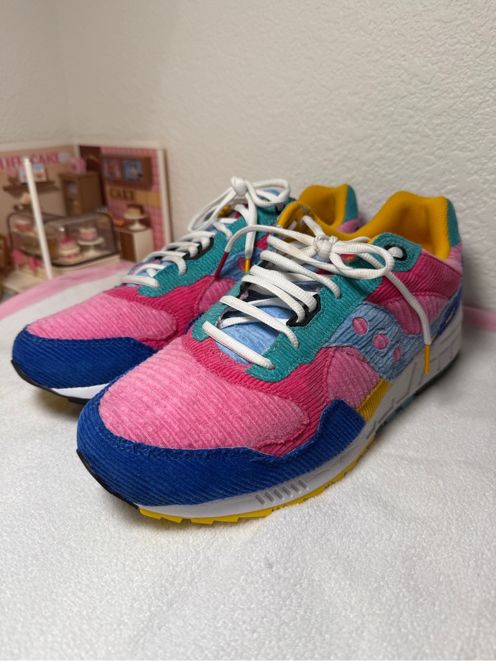 Saucony Shadow 5000 Patchwork Corduroy Multicolor Low Top Sneaker S70712-2 11.5